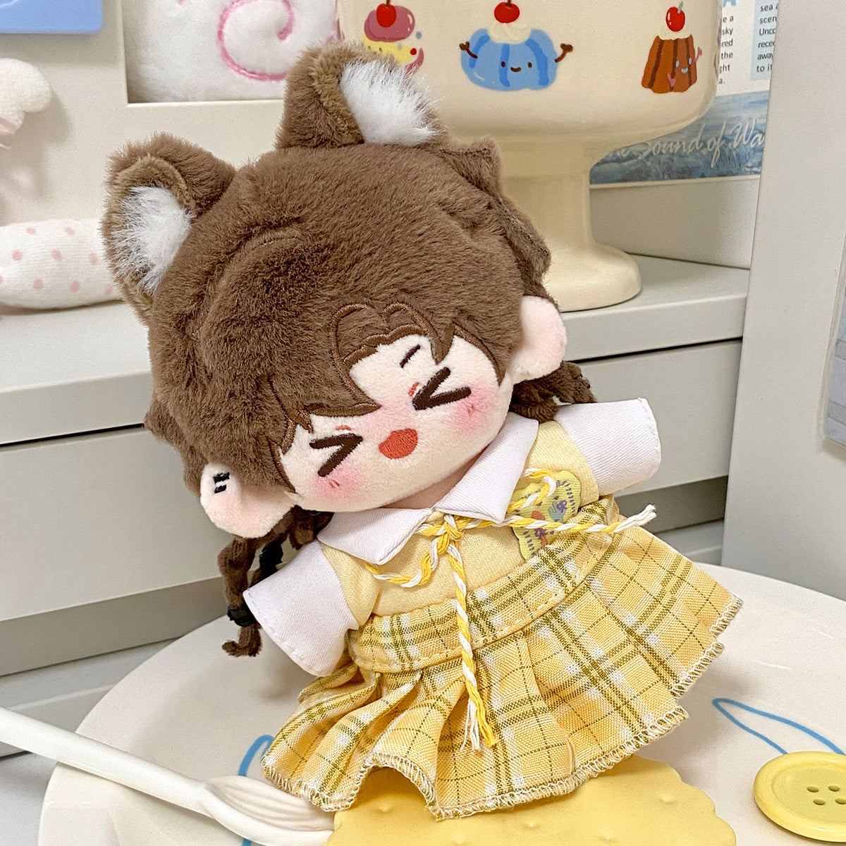 Yellow plaid top and pleated skirt set for 10cm plush